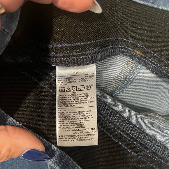 Old Navy Rockstar jeggings! - Picture 5 of 5